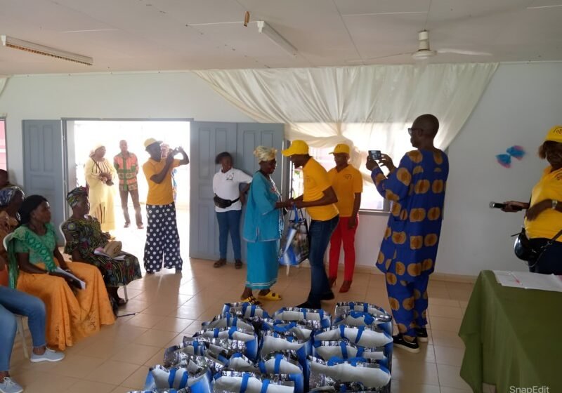  Commune de Mbigou/FEVA : Remise des kits alimentaires aux mamans du 3e âge