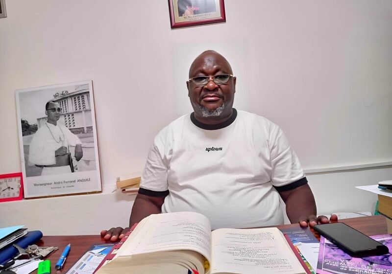  RELIGION : LA PAROISSE CATHOLIQUE SAINT-ANDRÉ CÉLÈBRE LA PÂQUES 