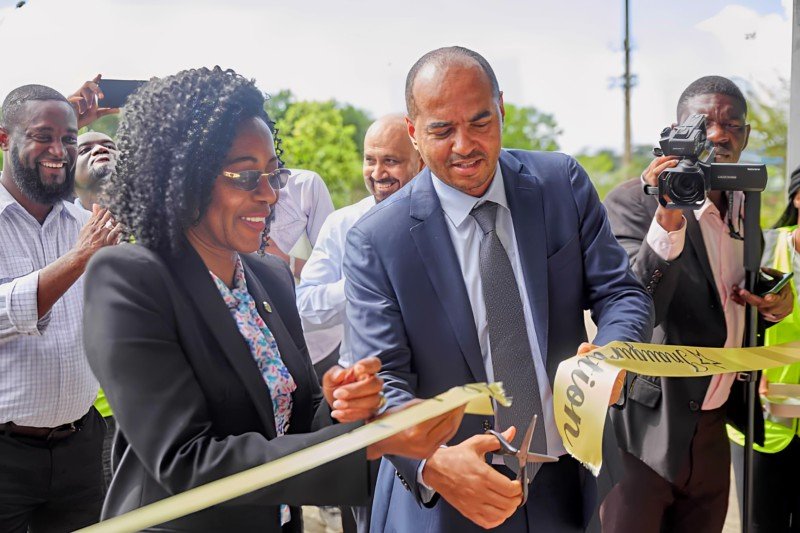  Communiqué de presse : inauguration des bureaux de SAFER