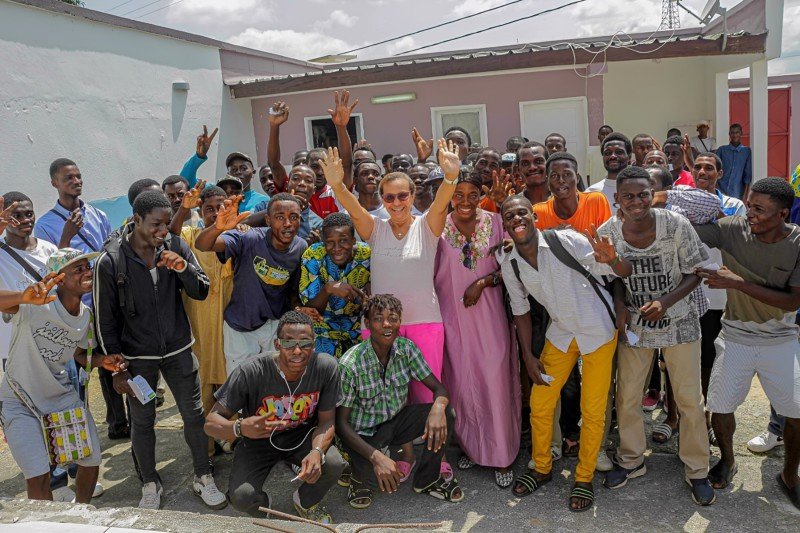  Visite triomphale Madeleine Berre à Lambaréné : preuve indéniable de son engagement envers les populations