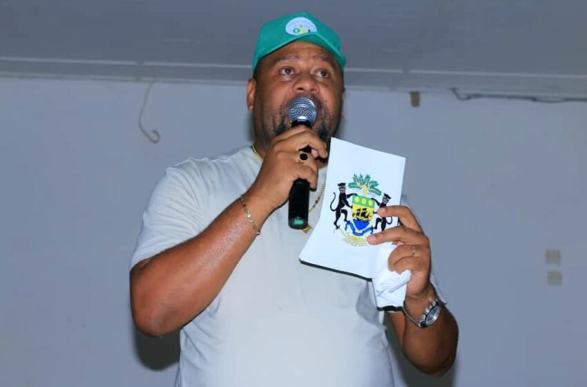  Oscar Sadibi Mapangou : Un leader engagé pour le « OUI » à Tsamba Magotsi