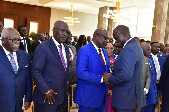  Renforcer la démocratie dans l’unité : Le Président Oligui Nguema engage les partis politiques dans la refondation