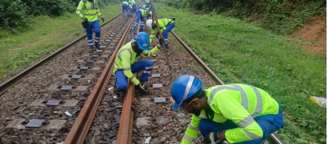  Modernisation du Transgabonais : la Setrag met le tronçon Oyan–Ebel Abanga sur de nouveaux rails, plus sûrs et plus durables